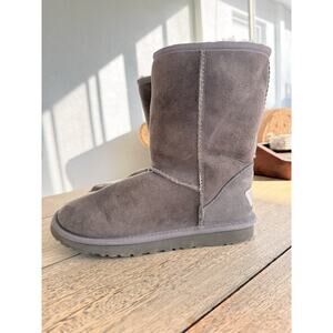 UGG Australia 1016223 Women's Classic Short II Winter Boots - Grey (Size 6)